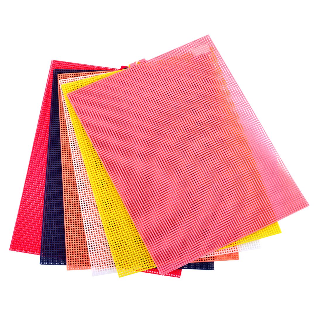 MALLA PLASTICA COLORES 6 COL. 26X34CM (F. 1000 UNI)