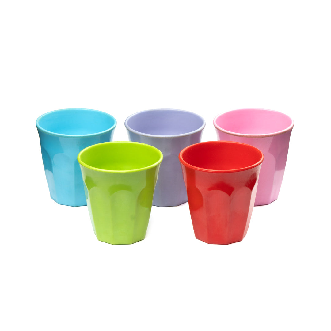 VASO PLASTICO 5 COLORES BX5 6 ONZAS (F. 144 UNI)